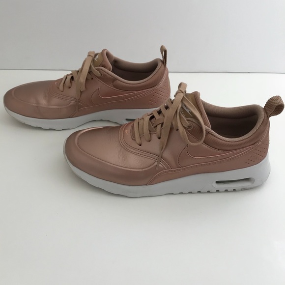 nike dusty rose shoes